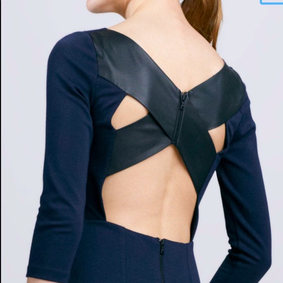 Alice + Olivia Dresses & Skirts - 🎉HP🎉 Alice + Olivia Xenah Leather-Back Dress Small